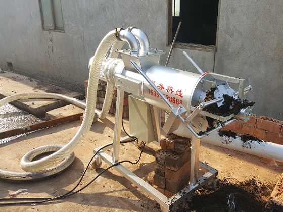 養豬戶怎麽挑選適合自己的豬糞快播视频在线观看機?